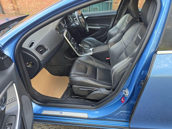 Used Volvo V60 2013 for sale - 76179563: Photo 28
