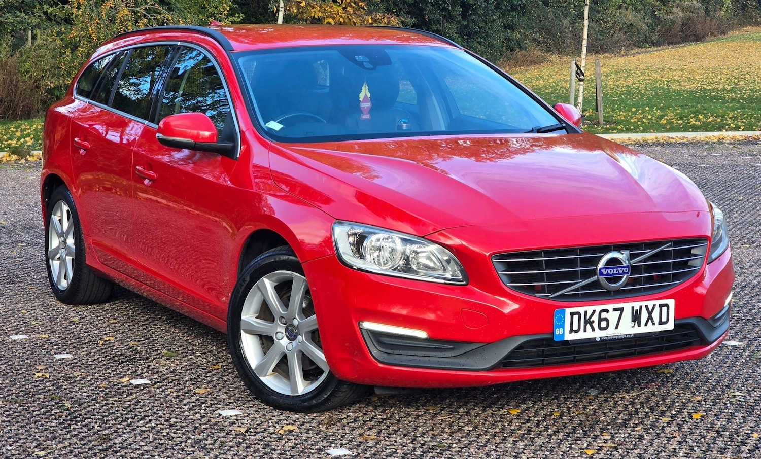 Used Volvo V60 2017 for sale - 76397937: Photo 1