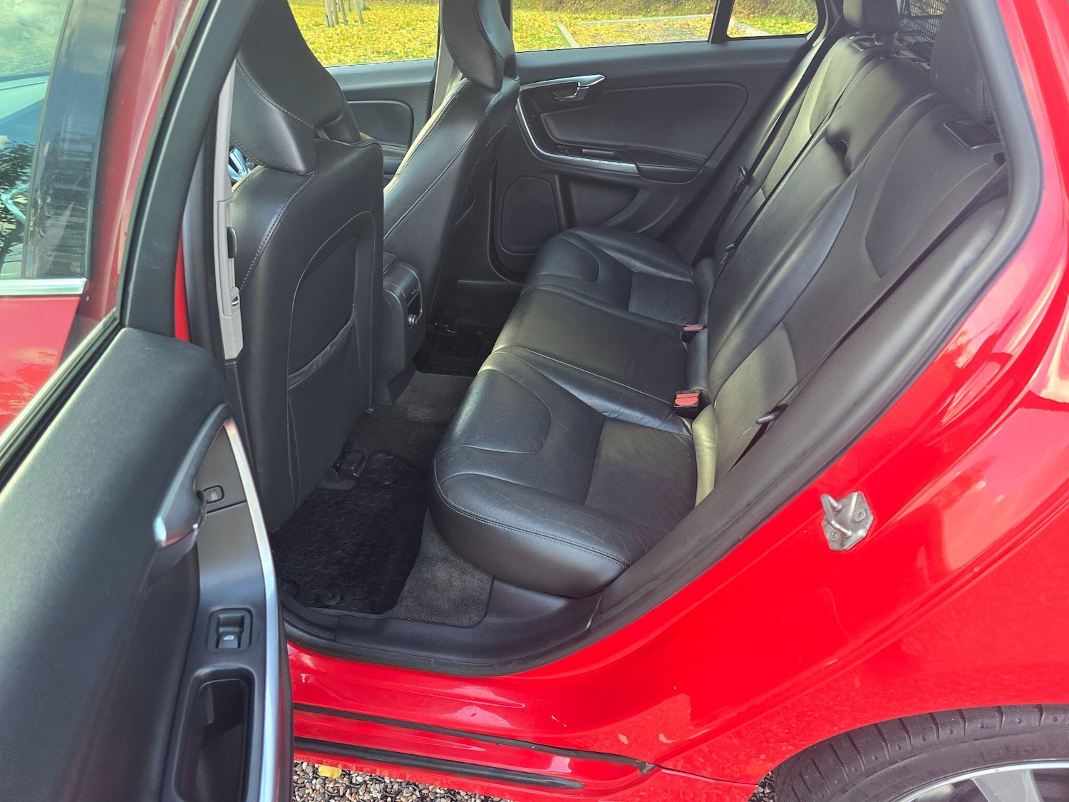 Used Volvo V60 2017 for sale - 76397937: Photo 21