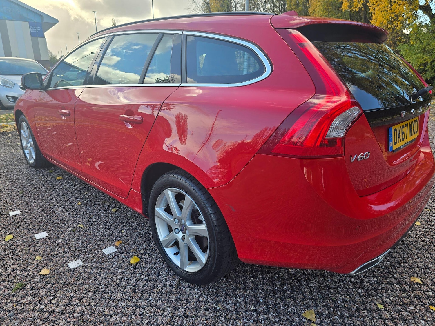 Used Volvo V60 2017 for sale - 76397937: Photo 31