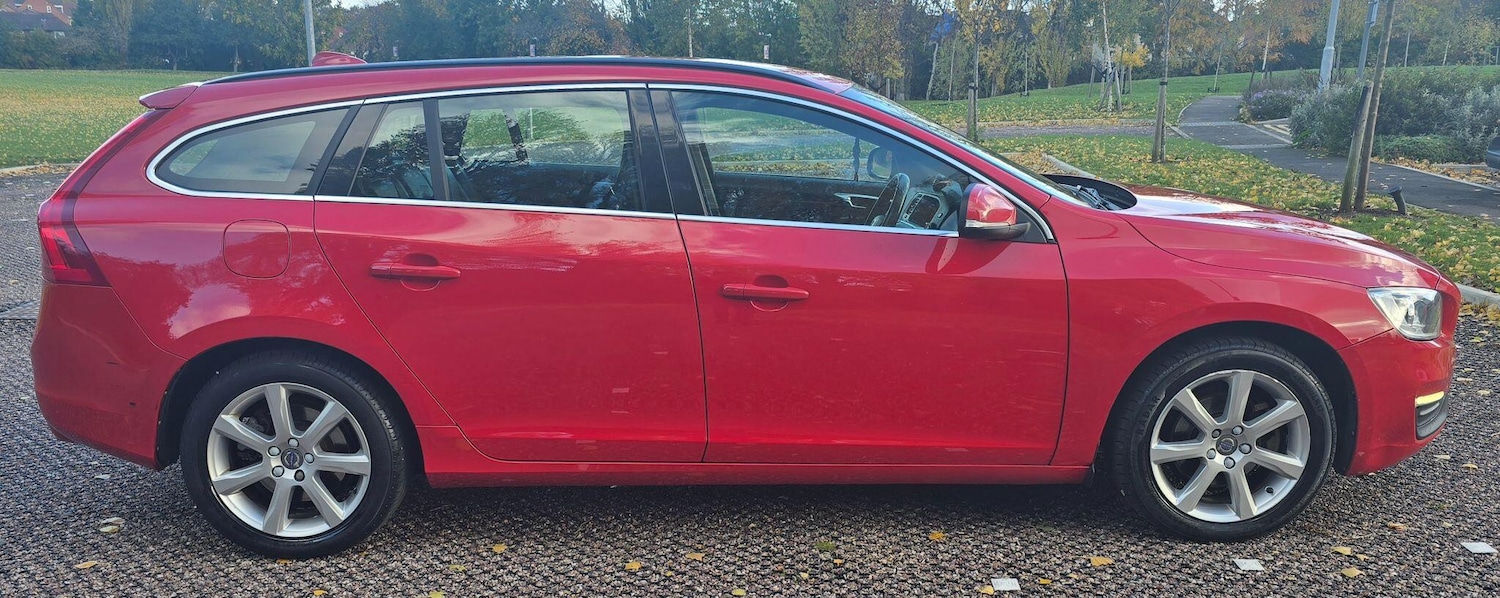 Used Volvo V60 2017 for sale - 76397937: Photo 8