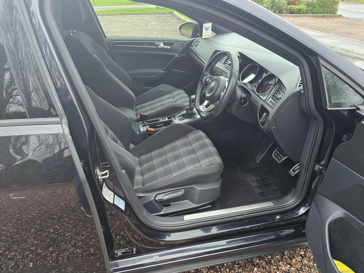 Used Volkswagen Golf 2015 for sale - 77524071: Photo 9