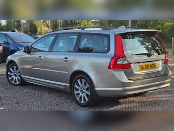 Used Volvo V70 2008 for sale - 79373430: Photo