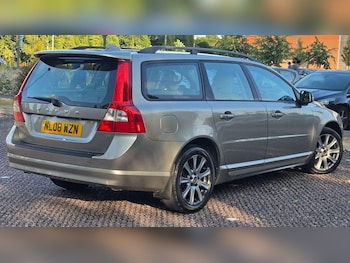 Used Volvo V70 2008 for sale - 79373430: Photo