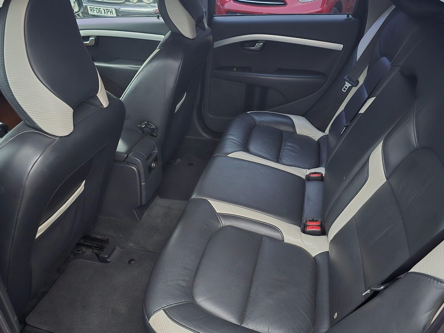 Used Volvo V70 2009 for sale - 76360559: Photo 21