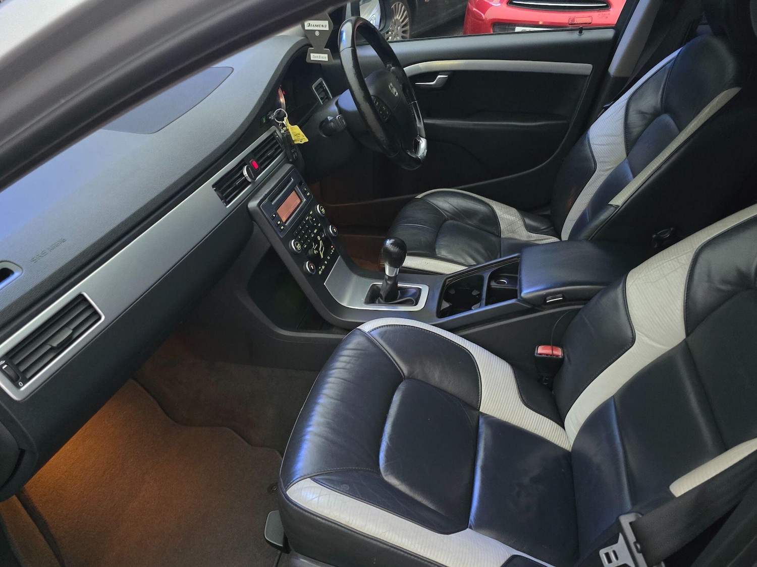 Used Volvo V70 2009 for sale - 76360559: Photo 24