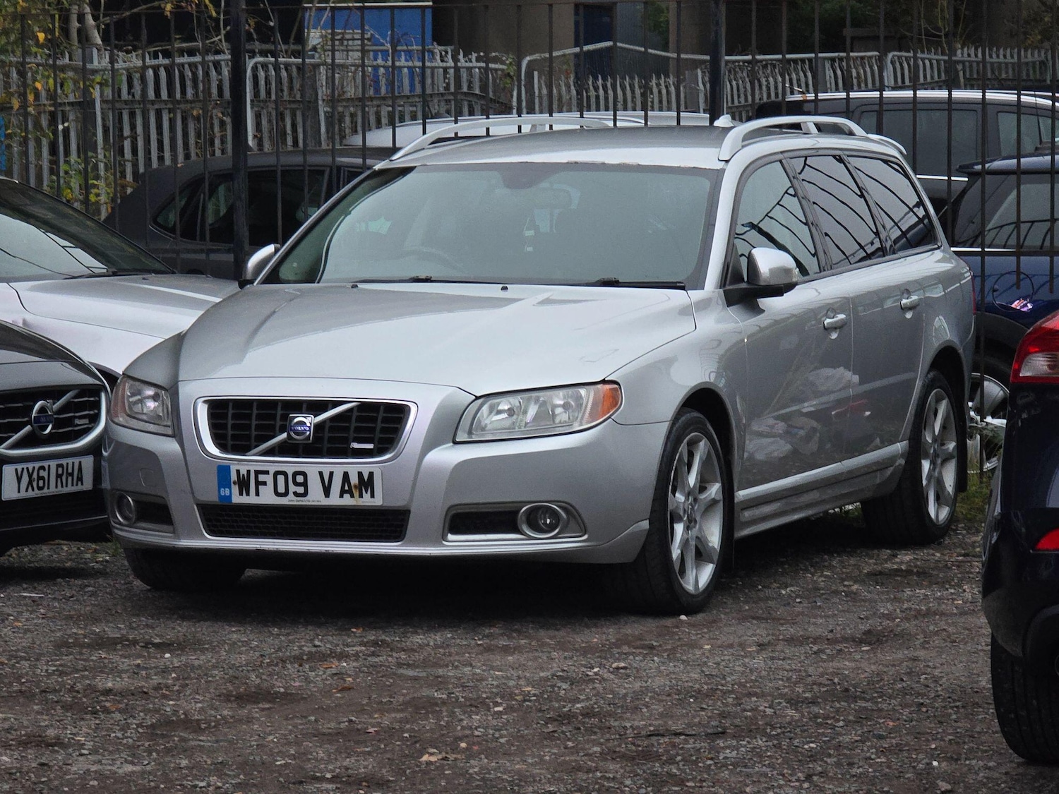 Used Volvo V70 2009 for sale - 76360559: Photo 35