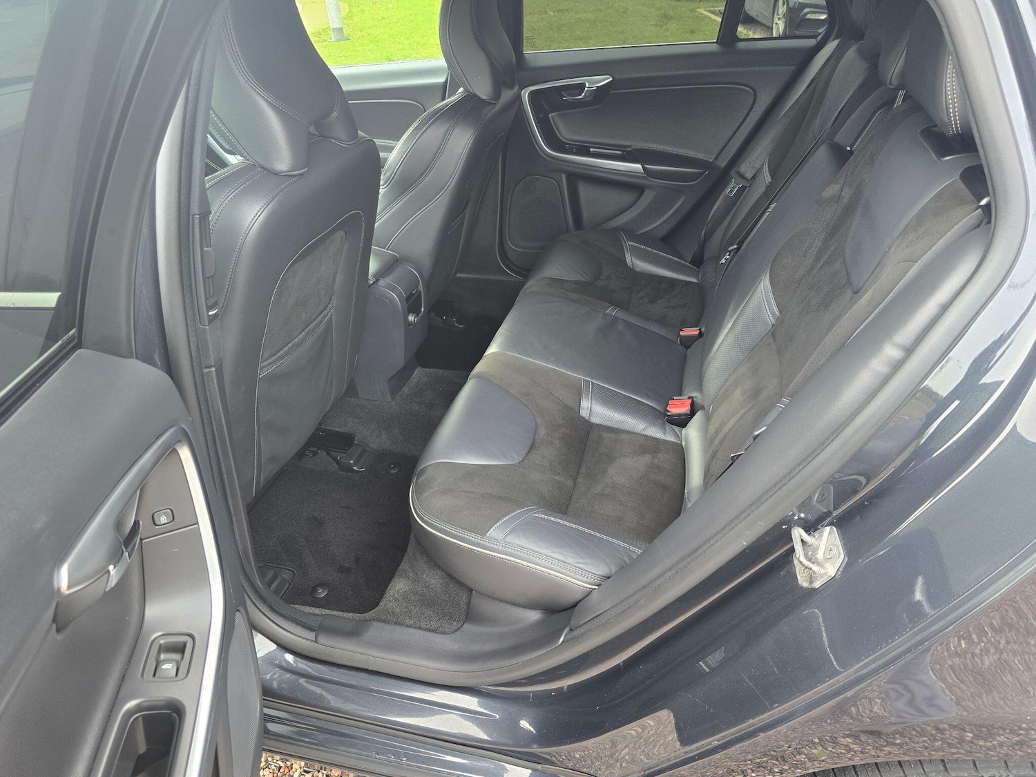 Used Volvo V60 2017 for sale - 77611843: Photo 22