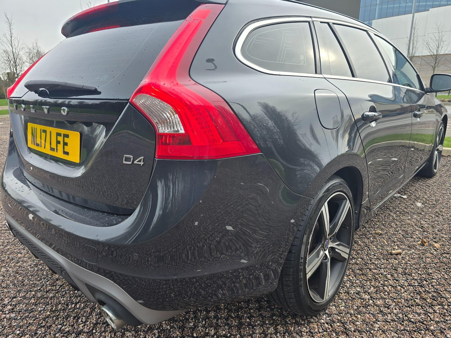 Used Volvo V60 2017 for sale - 77611843: Photo 33