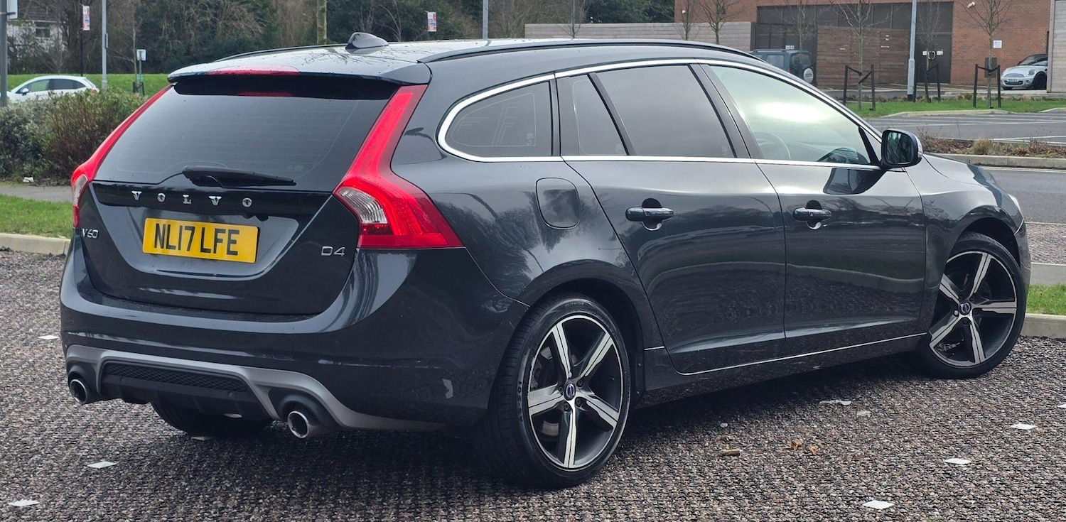 Used Volvo V60 2017 for sale - 77611843: Photo 4