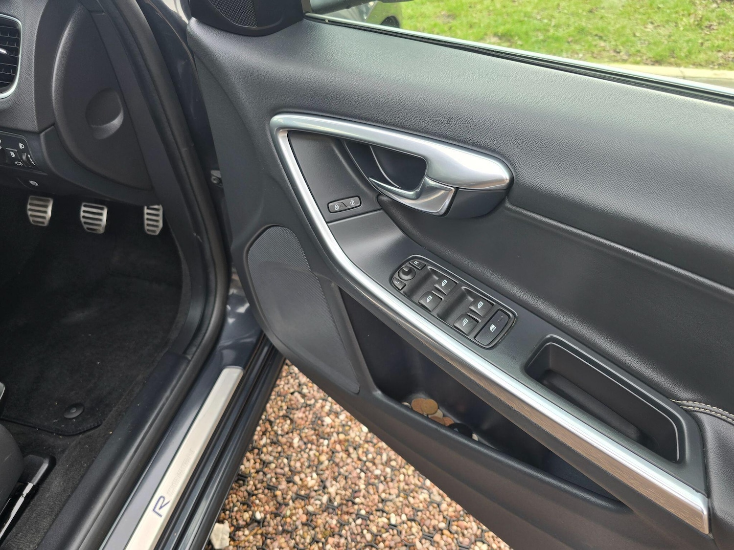 Used Volvo V60 2017 for sale - 77611843: Photo 9