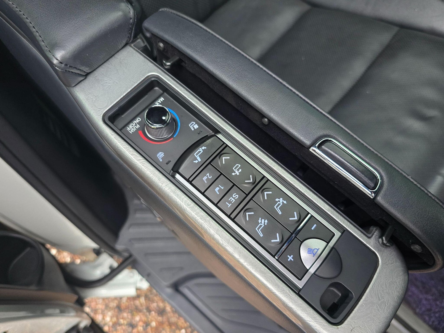 Used Toyota Vellfire 2026 for sale - 77537817: Photo 23