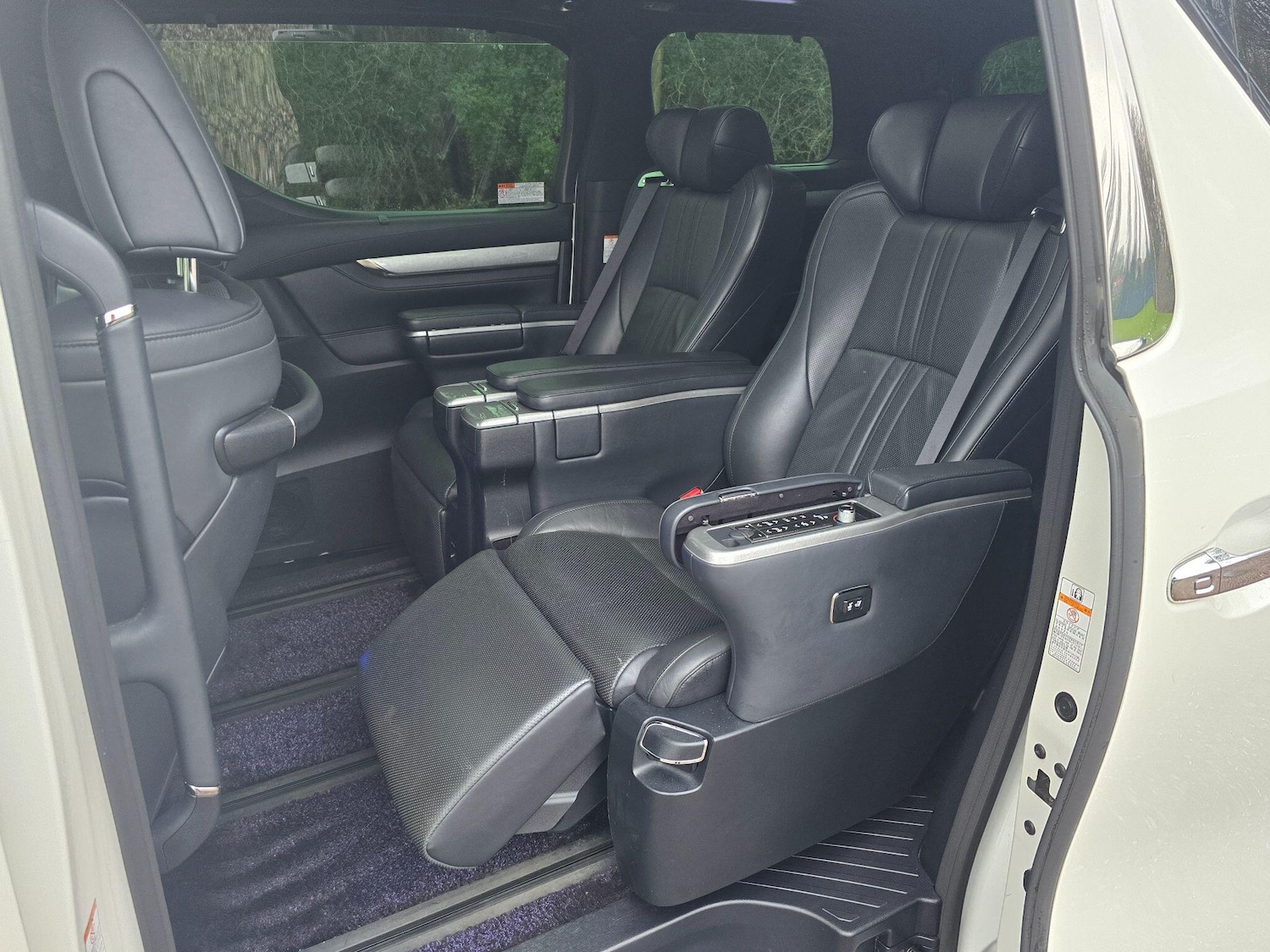 Used Toyota Vellfire 2026 for sale - 77537817: Photo 33