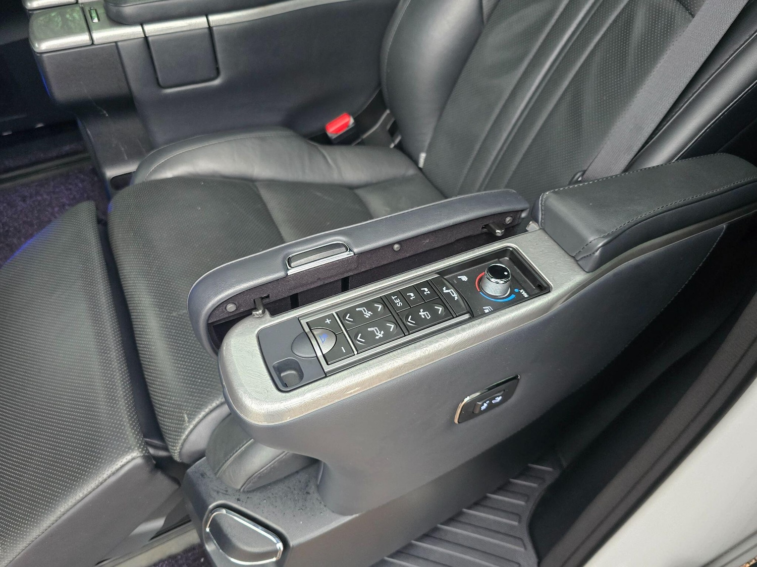 Used Toyota Vellfire 2026 for sale - 77537817: Photo 34