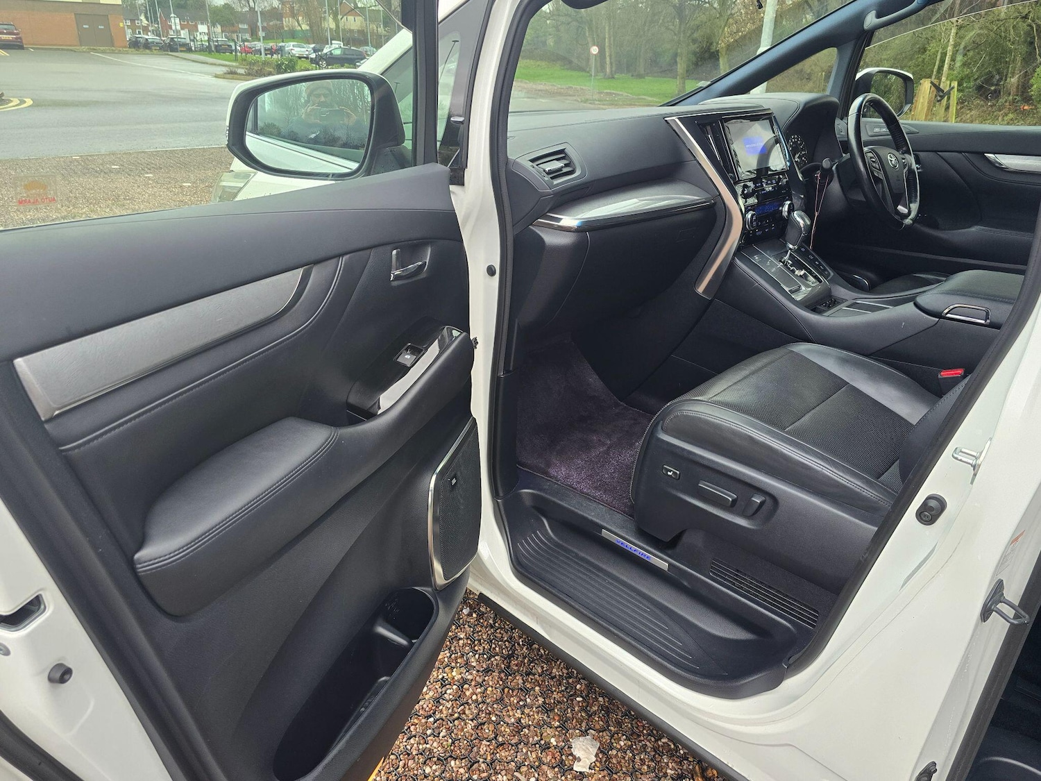 Used Toyota Vellfire 2026 for sale - 77537817: Photo 39