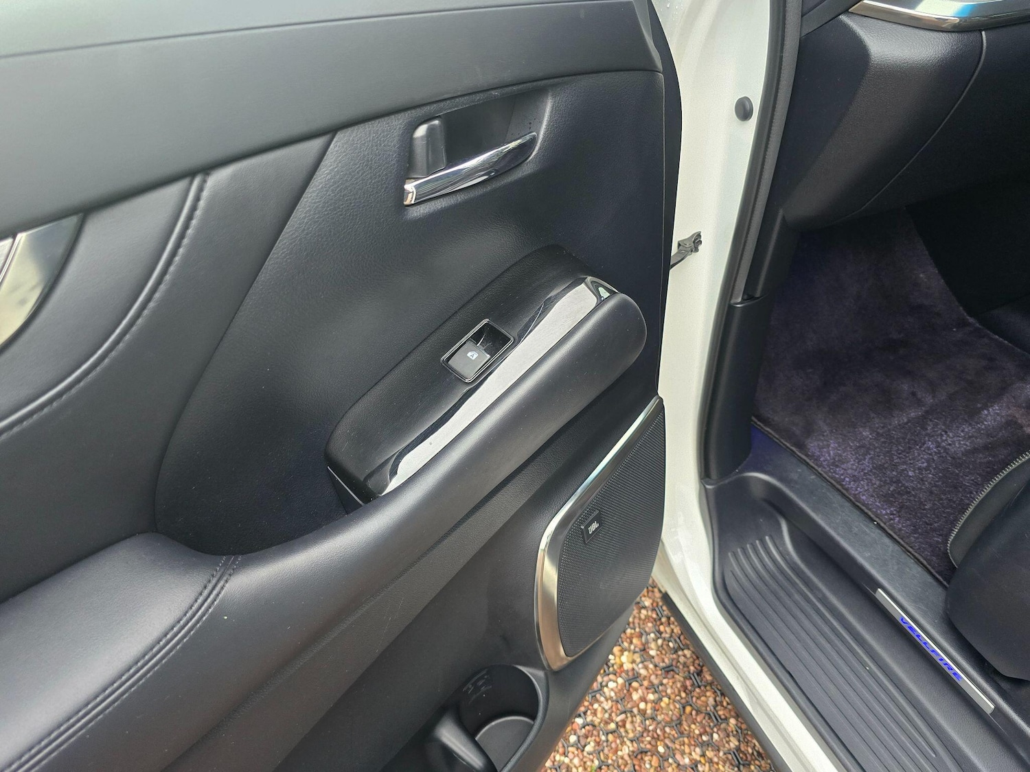 Used Toyota Vellfire 2026 for sale - 77537817: Photo 40