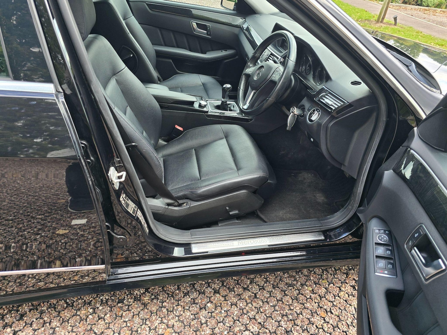 Used Mercedes-Benz E-Class 2013 for sale - 76059780: Photo 10