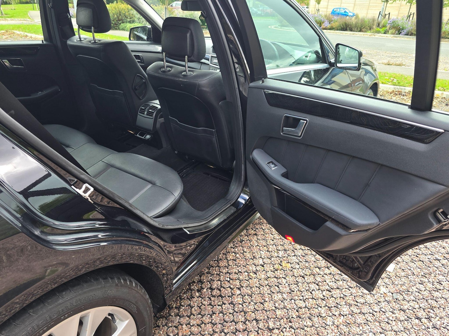 Used Mercedes-Benz E-Class 2013 for sale - 76059780: Photo 14