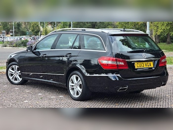 Used Mercedes-Benz E-Class 2013 for sale - 76059780: Photo