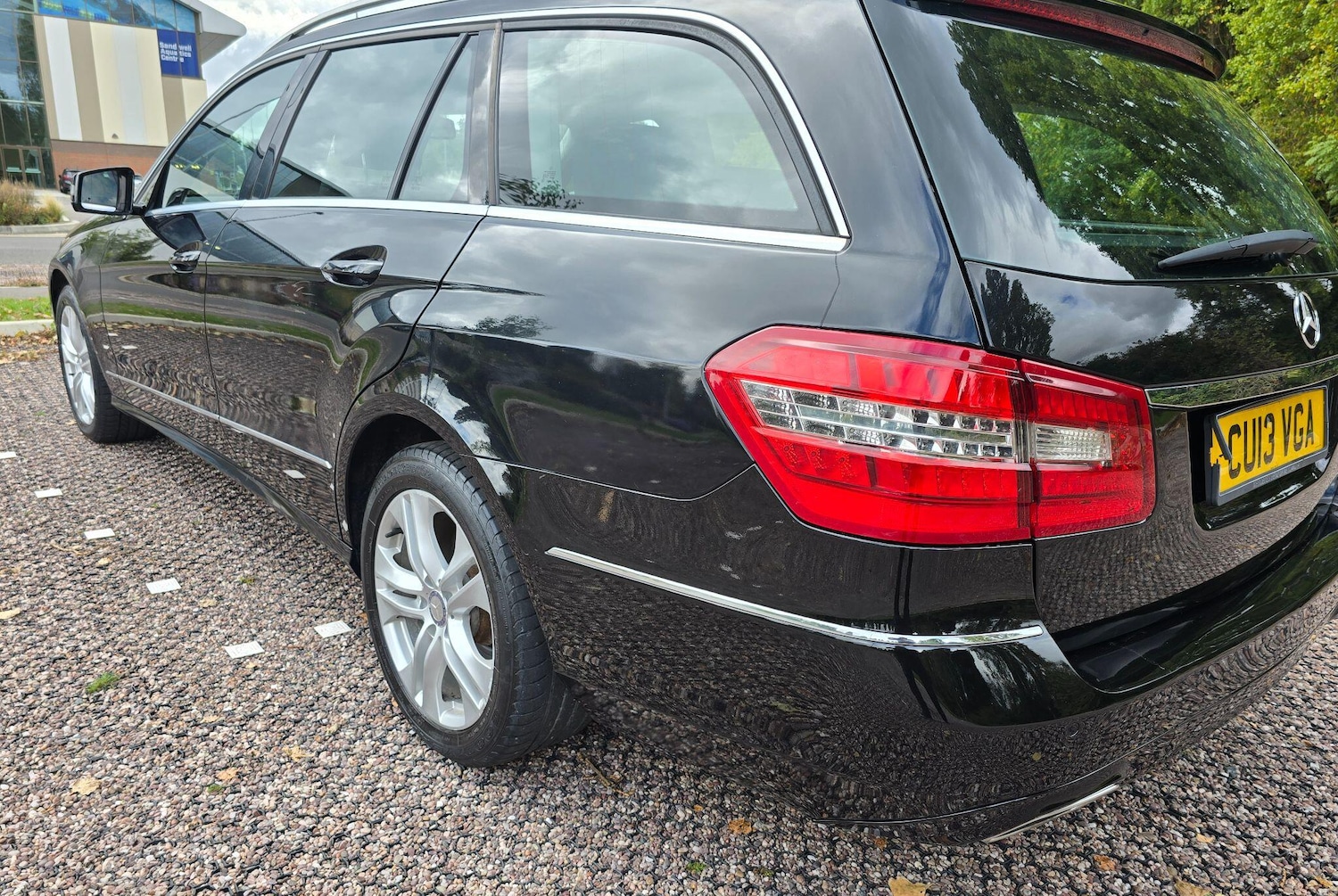 Used Mercedes-Benz E-Class 2013 for sale - 76059780: Photo 31