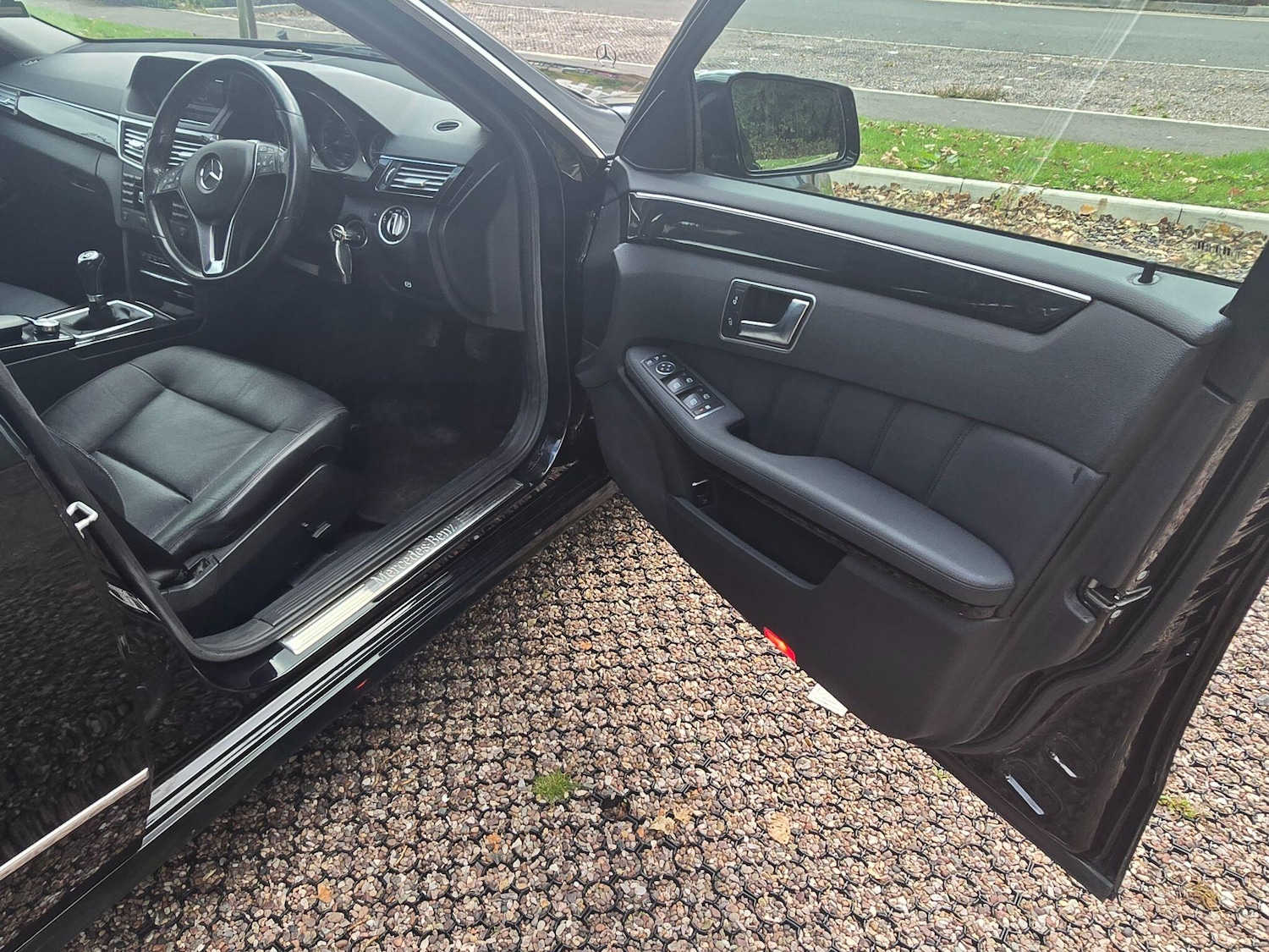 Used Mercedes-Benz E-Class 2013 for sale - 76059780: Photo 9