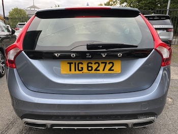 Used Volvo V60 2018 for sale - 76228375: Photo 4