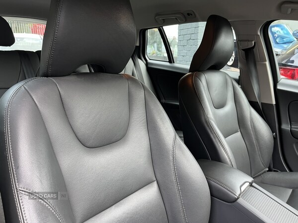 Used Volvo V60 2018 for sale - 76228375: Photo 9