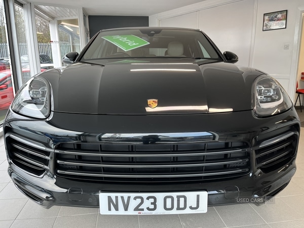 Used Porsche Cayenne 2023 for sale - 76787256: Photo 2