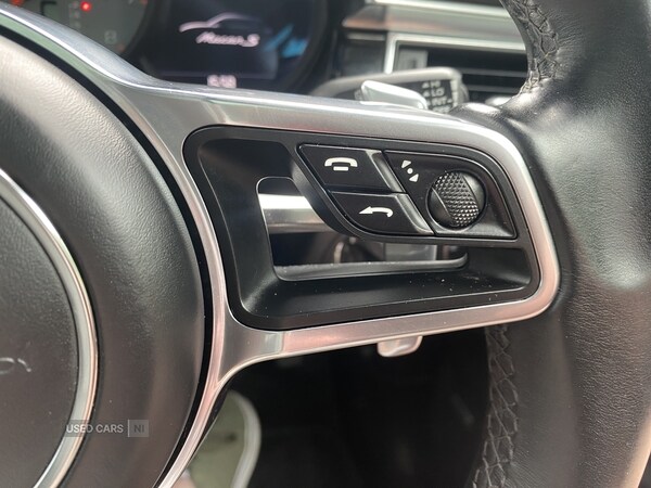 Used Porsche Macan 2015 for sale - 74396231: Photo 15