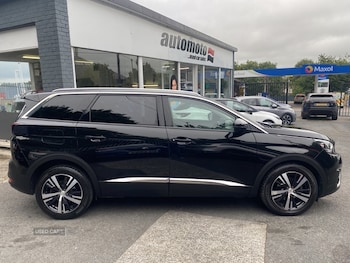 Used Peugeot 5008 2018 for sale - 79554344: Photo