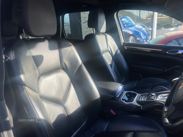 Used Porsche Cayenne 2012 for sale - 76634710: Photo 11
