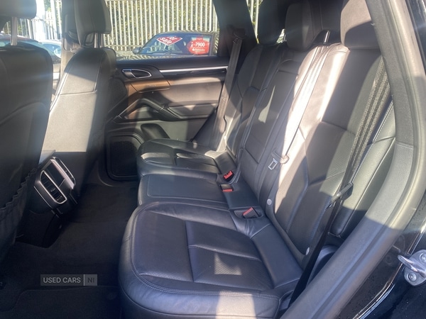 Used Porsche Cayenne 2012 for sale - 76634710: Photo 6