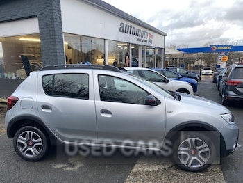 Used Dacia Sandero Stepway 2019 for sale - 77634262: Photo