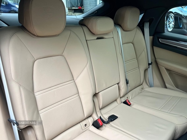 Used Porsche Cayenne 2023 for sale - 76061102: Photo 12