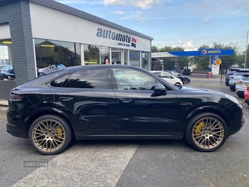 Used Porsche Cayenne 2023 for sale - 76061102: Photo 2