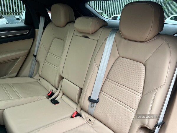 Used Porsche Cayenne 2023 for sale - 76061102: Photo 32