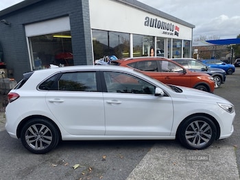 Used Hyundai i30 2017 for sale - 76110206: Photo