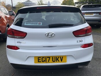 Used Hyundai i30 2017 for sale - 76110206: Photo