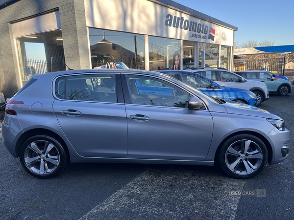 Used Peugeot 308 2016 for sale - 76965877: Photo 2