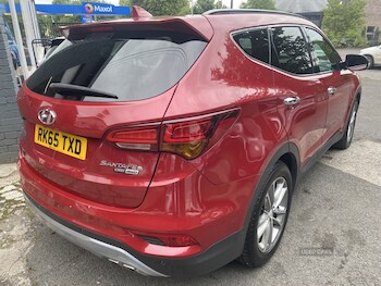 Used Hyundai Santa Fe 2015 for sale - 79117213: Photo