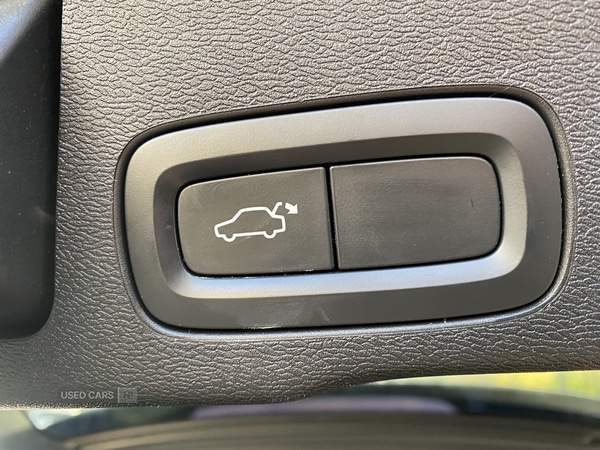 Used Volvo XC60 2018 for sale - 76608743: Photo 26