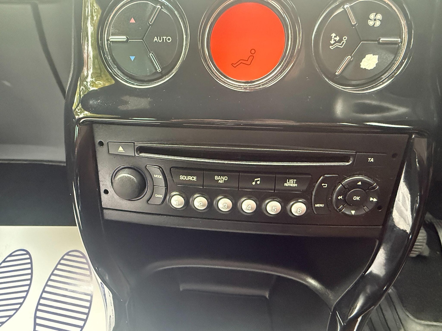 Used Citroen DS3 2015 for sale - 76109757: Photo 31
