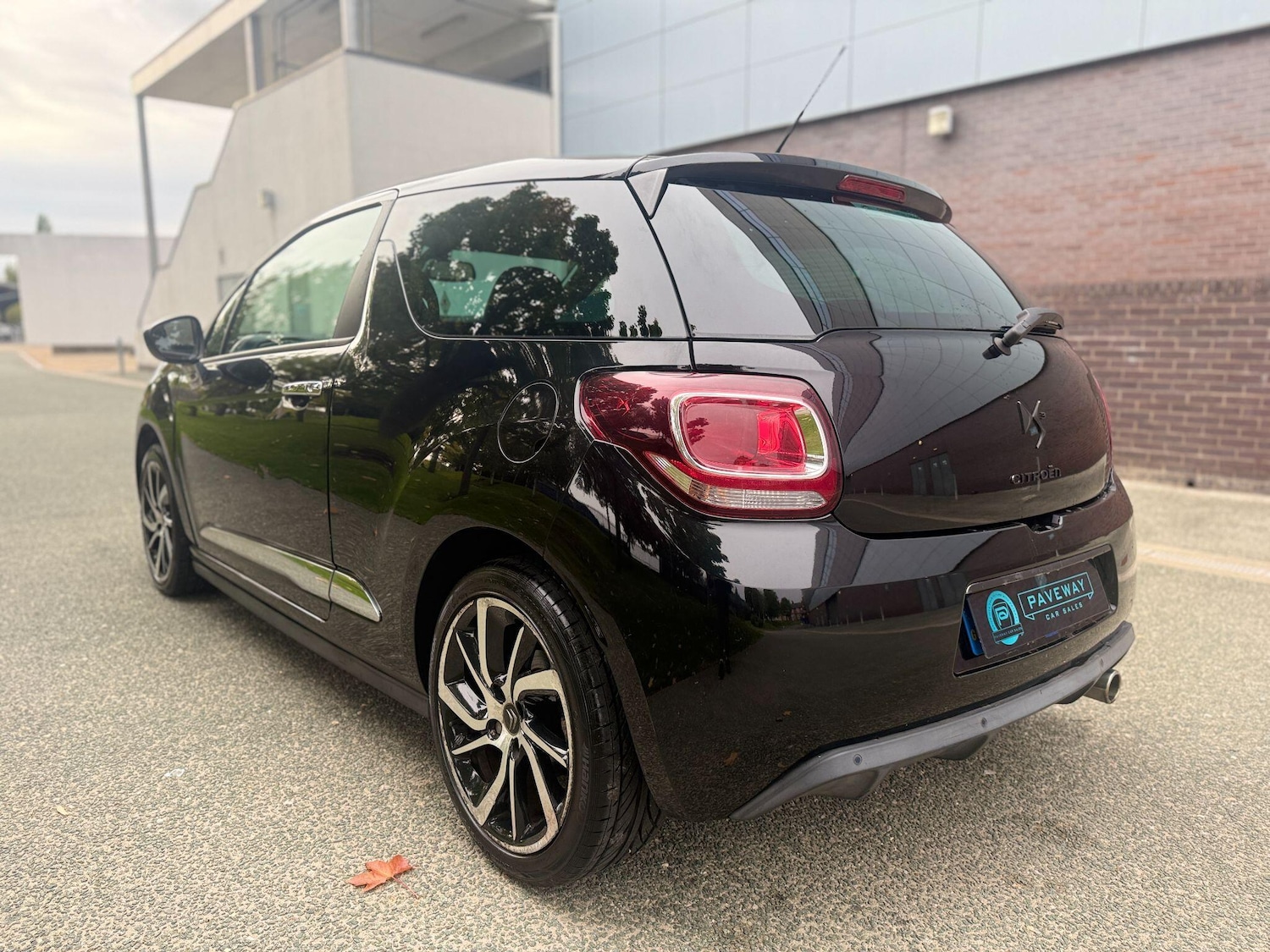 Used Citroen DS3 2015 for sale - 76109757: Photo 4
