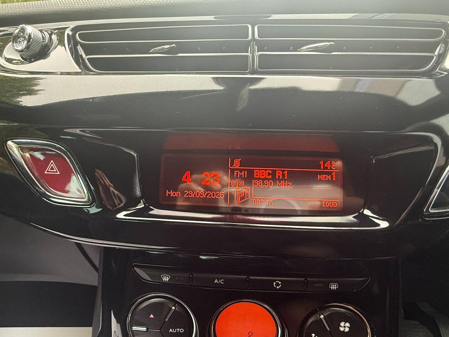 Used Citroen DS3 2015 for sale - 76109757: Photo 40