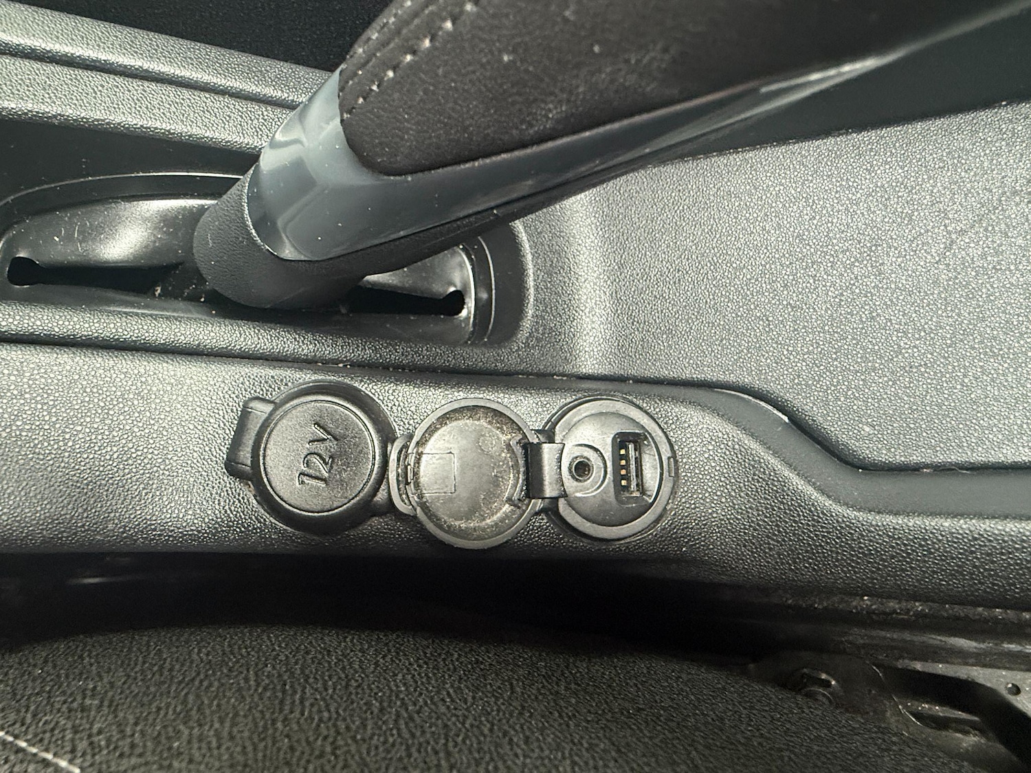 Used Citroen DS3 2015 for sale - 76109757: Photo 60
