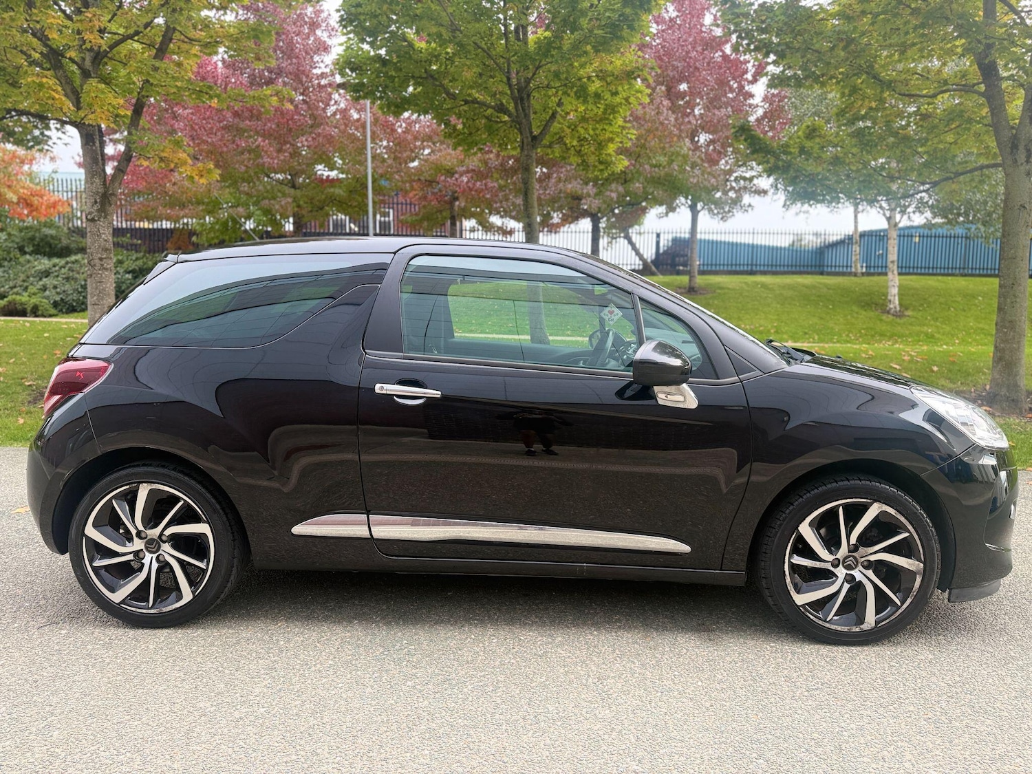 Used Citroen DS3 2015 for sale - 76109757: Photo 9