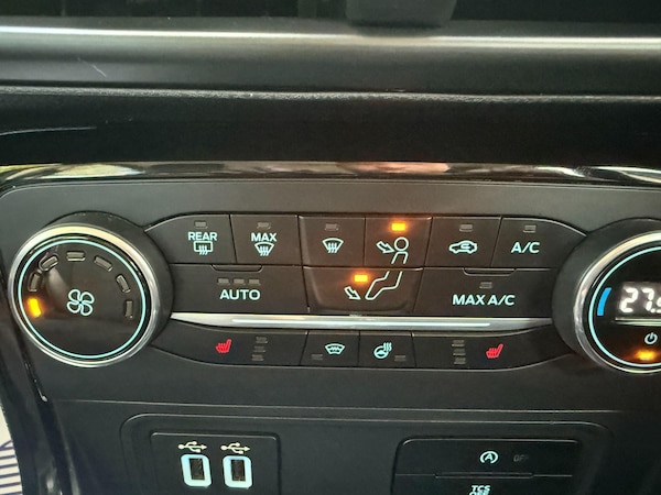 Used Ford Ecosport 2018 for sale - 76158749: Photo 25