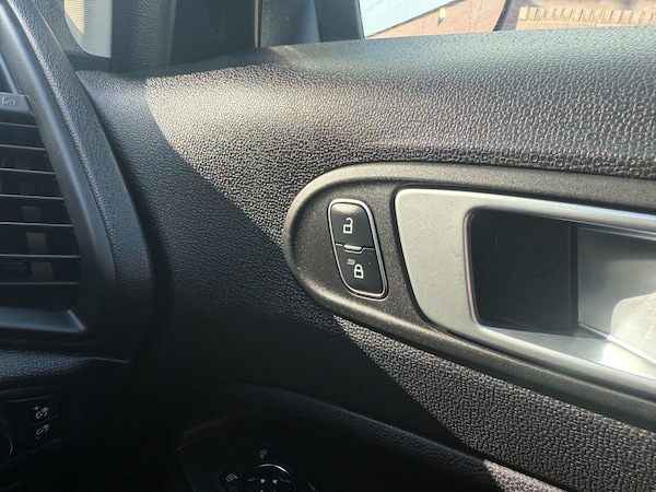 Used Ford Ecosport 2018 for sale - 76158749: Photo 35