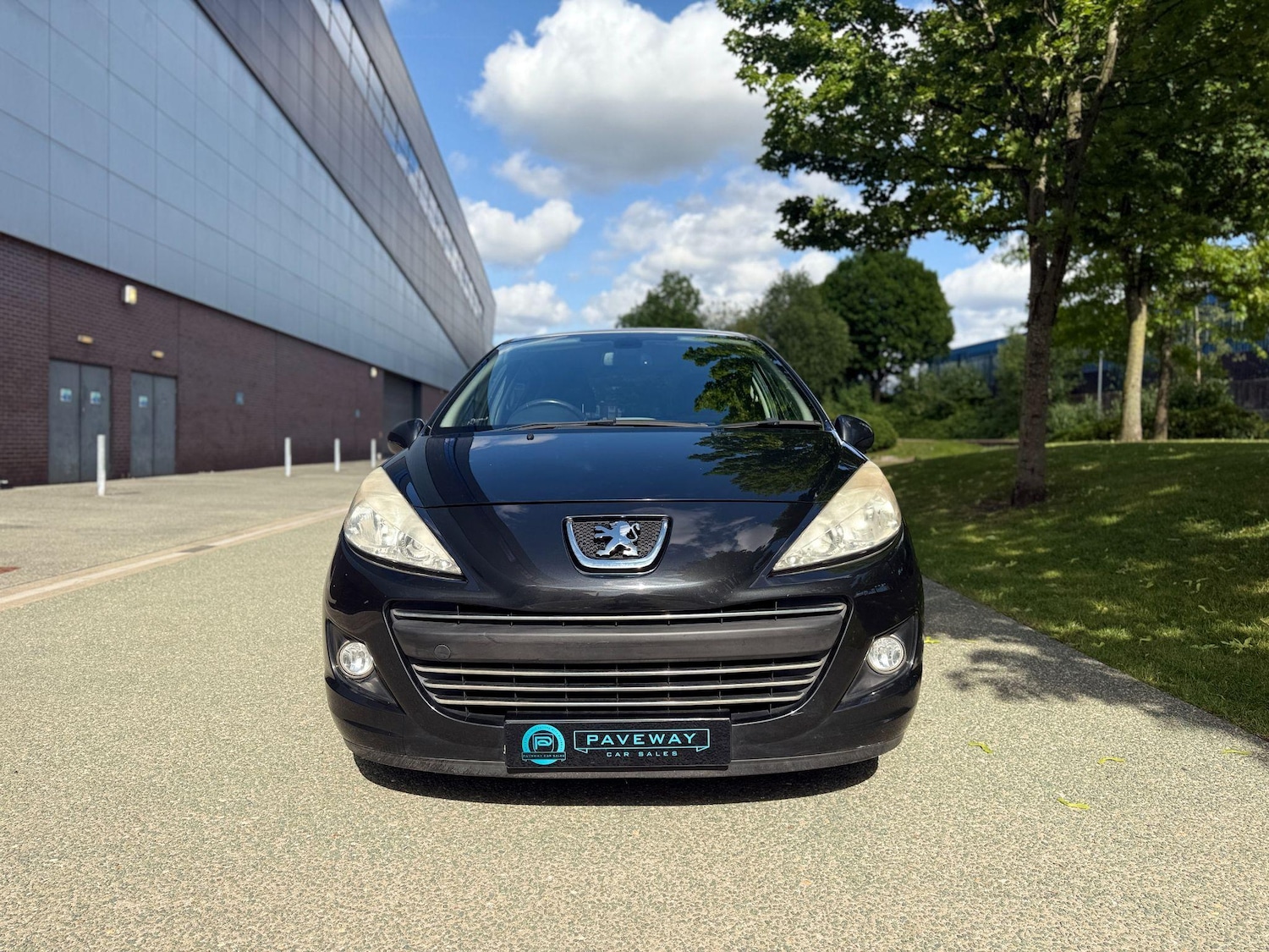 Used Peugeot 207 2010 for sale - 76377935: Photo 2