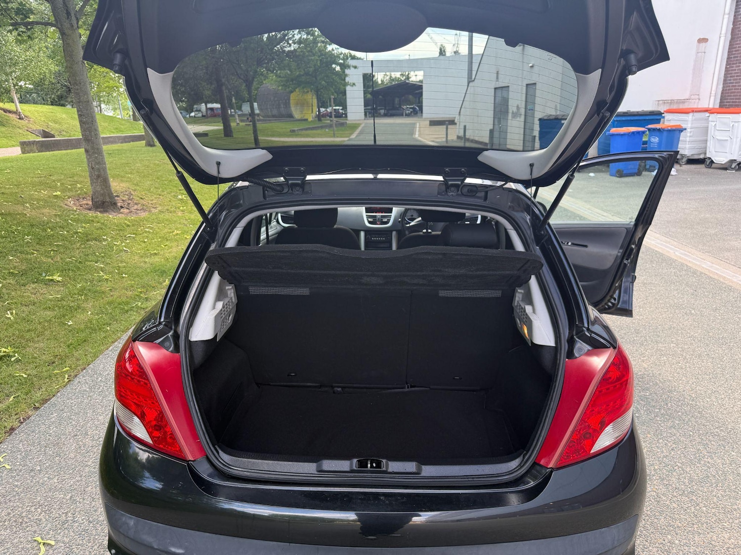 Used Peugeot 207 2010 for sale - 76377935: Photo 23